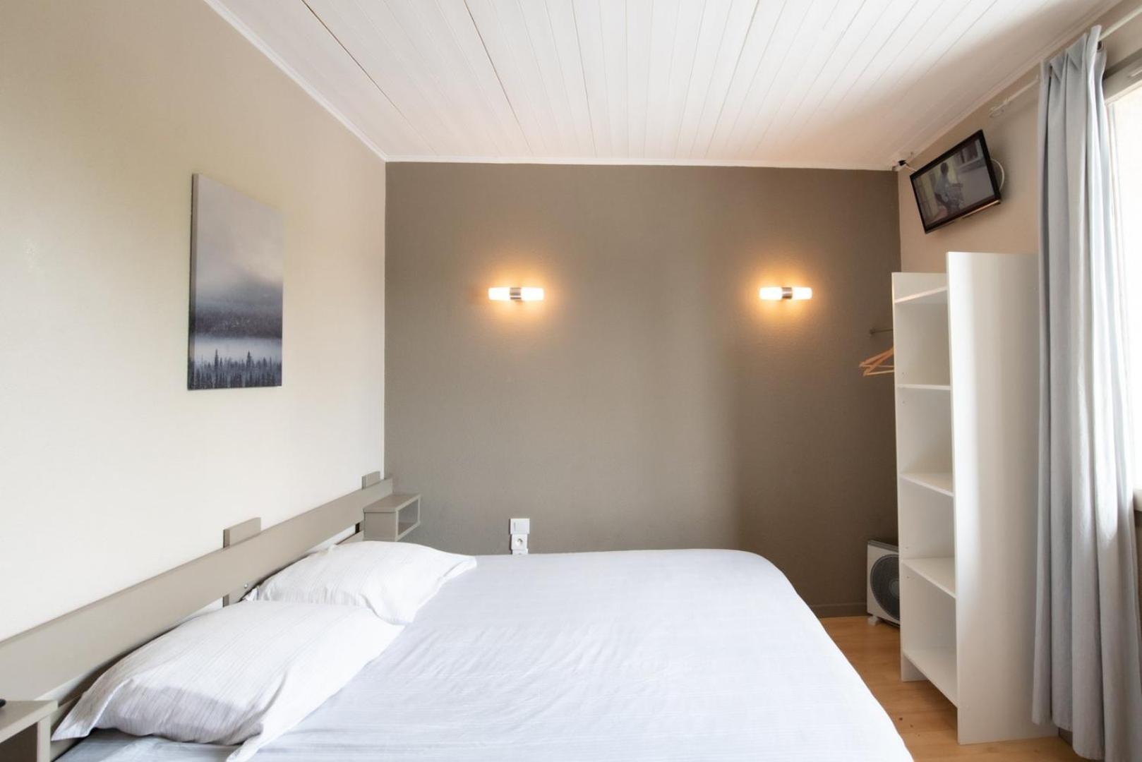 Chez Jostel - Chambre 6 Genay  Eksteriør billede